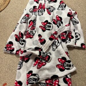 Disney Kids Robe - Red, Black, and White Minnie Mouse Pattern
